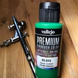 Краска Vallejo Premium Basic Green 