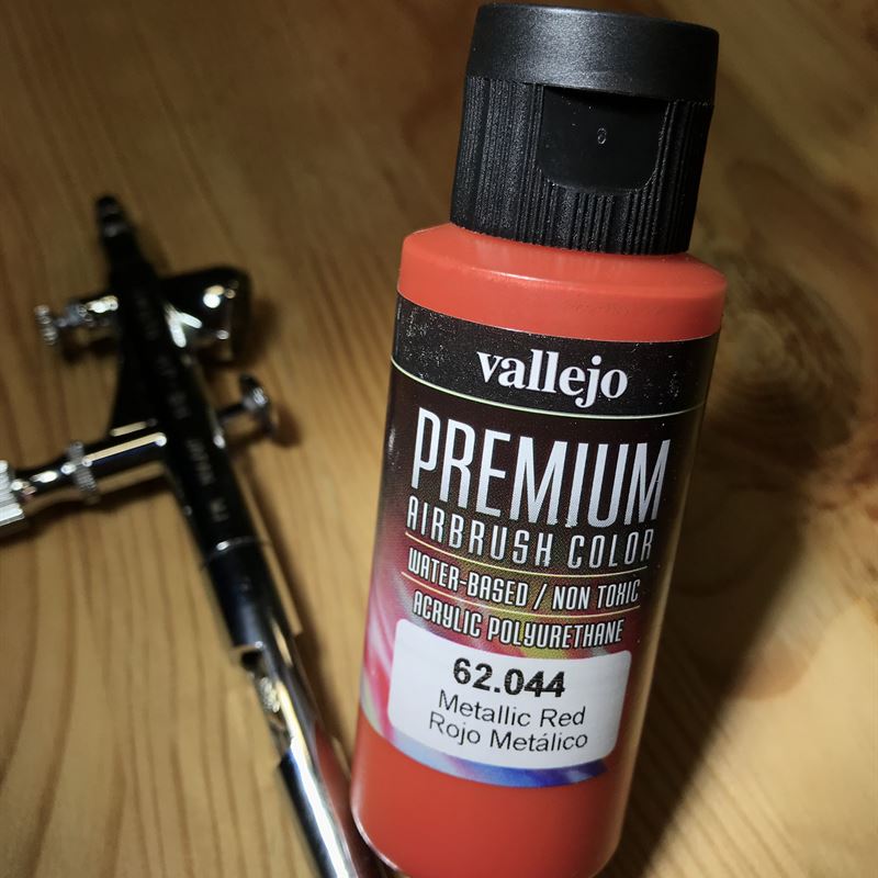 Краска Vallejo Premium Metallic Red