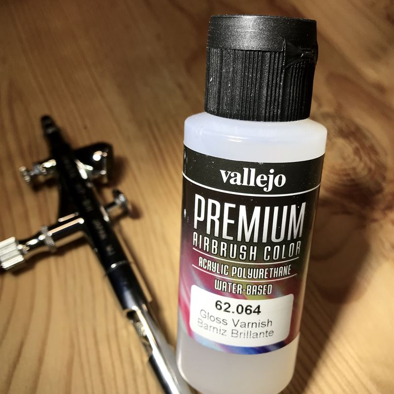 Лак Vallejo Premium Gloss Varnish