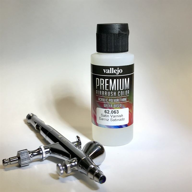 Лак Vallejo Premium Satin Varnish